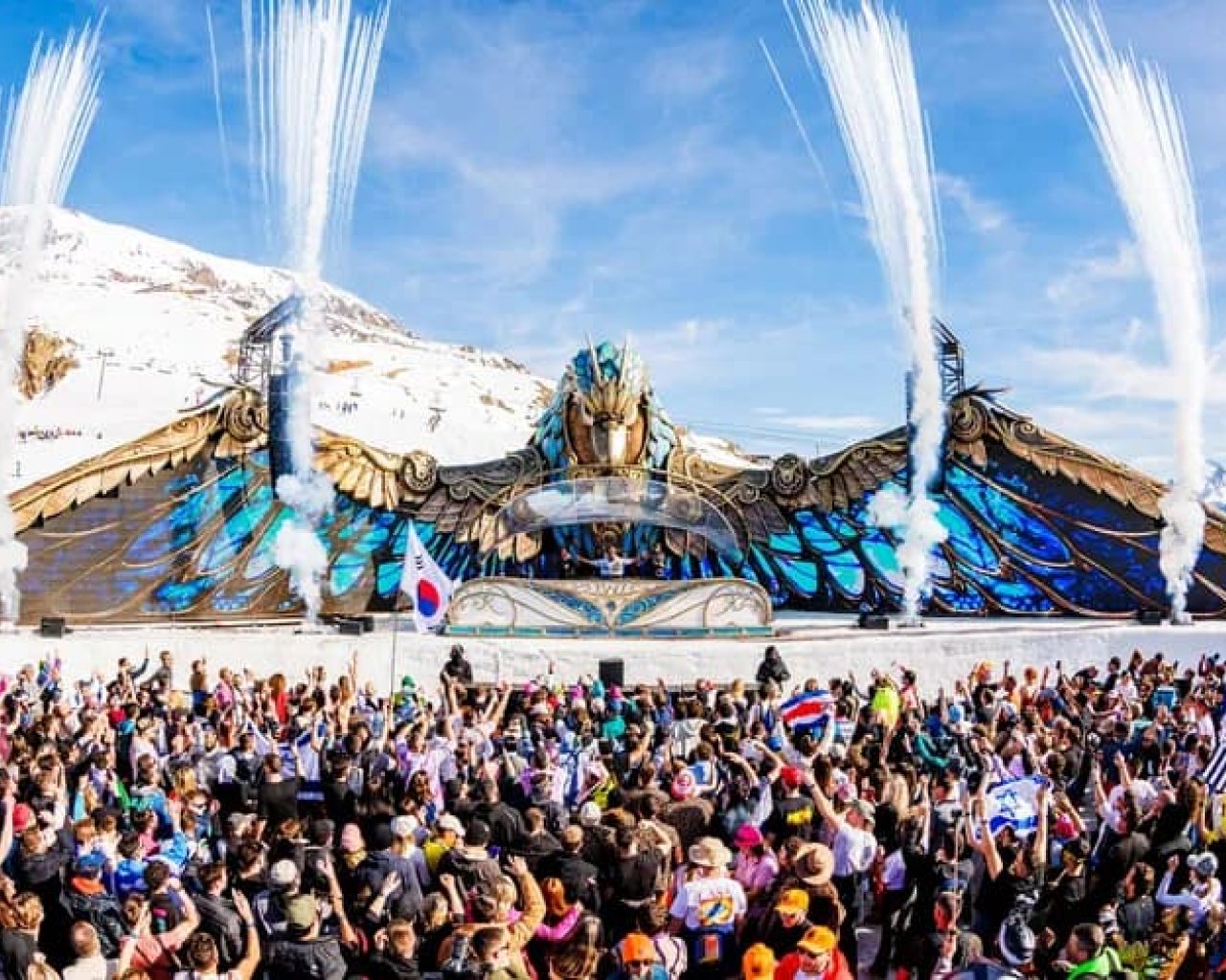 Самые впечатляющие зимние фестивали 2026 года | Даты и расписание