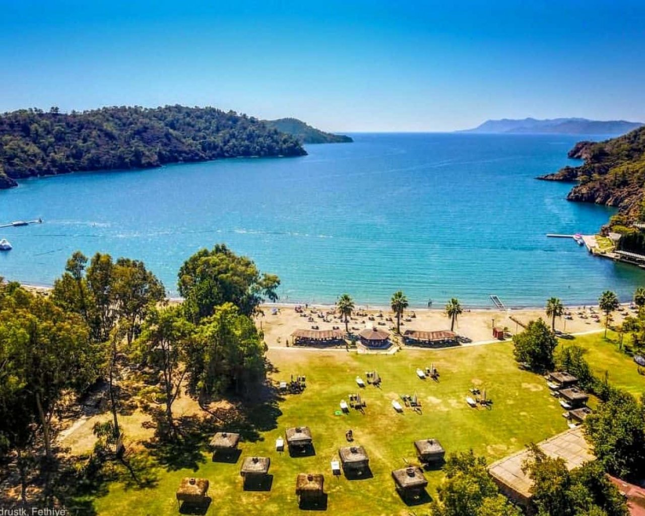 Путеводитель по заливу Гюнлюклю в Фетхие: пляжи, кемпинг и пешие прогулки