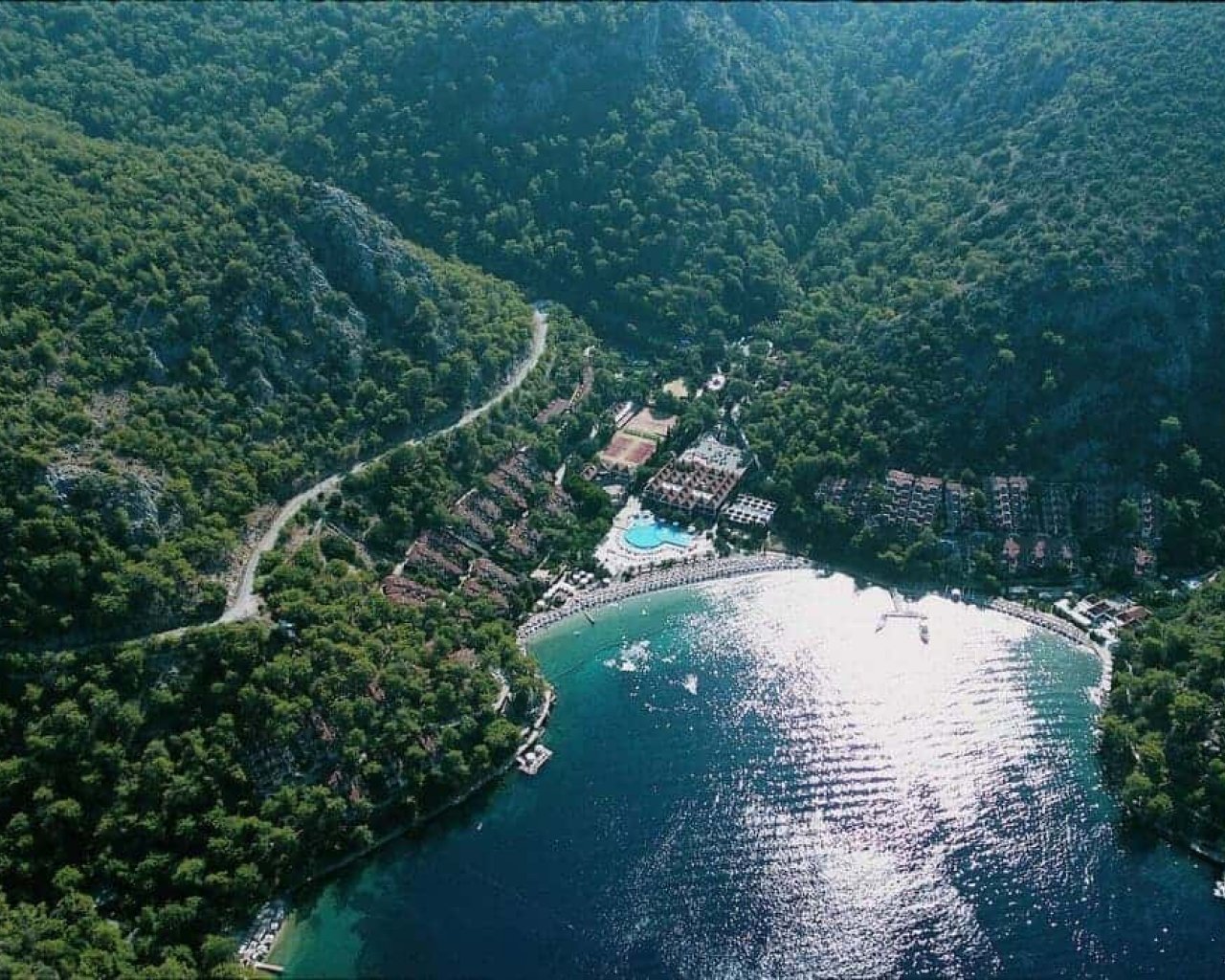 Kalemya Koyu Rehberi: Deniz, Doğa ve Sessizlik Bir Arada