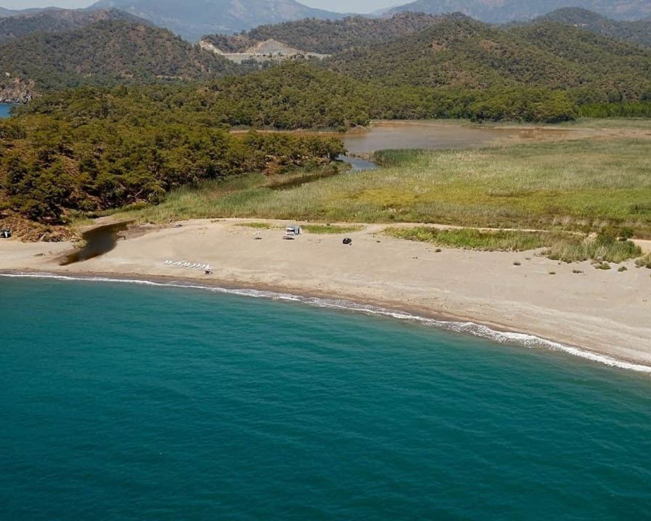 Karaot Plajı Fethiye: Mavi Sularıyla Gizli Bir Cennet