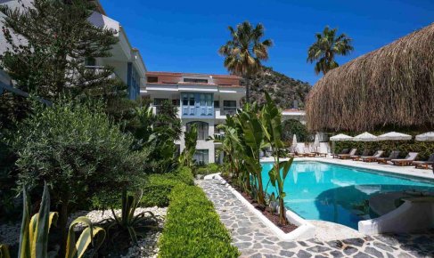 Are Muğla Ölüdeniz Hotels Suitable for Family Vacations?